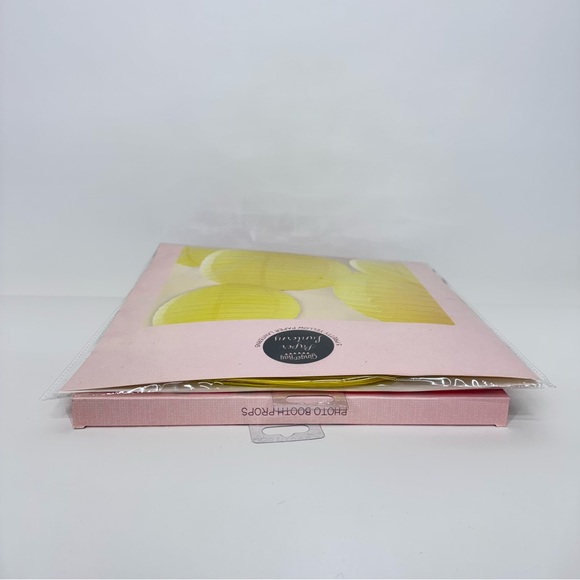 Ginger Ray Photo Booth Props & Yellow Paper Lanterns Feminine Party Decor Nwt - Picture 10 of 15
